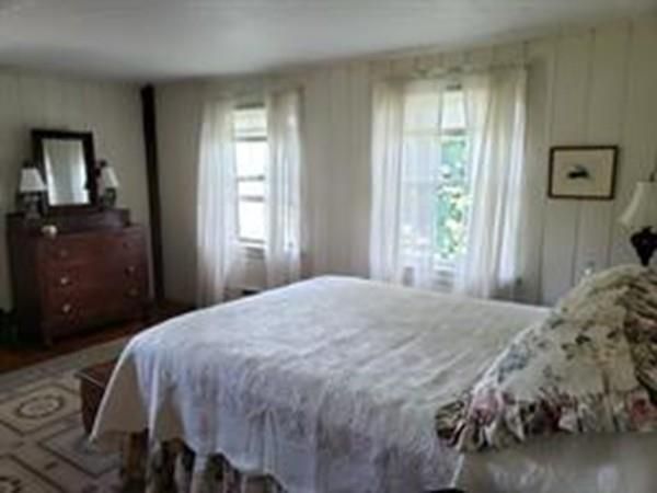 38 E Brookfield Rd, North Brookfield, MA 01535